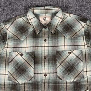 Alps & Meters Sterling Flannel Size Medium NWT